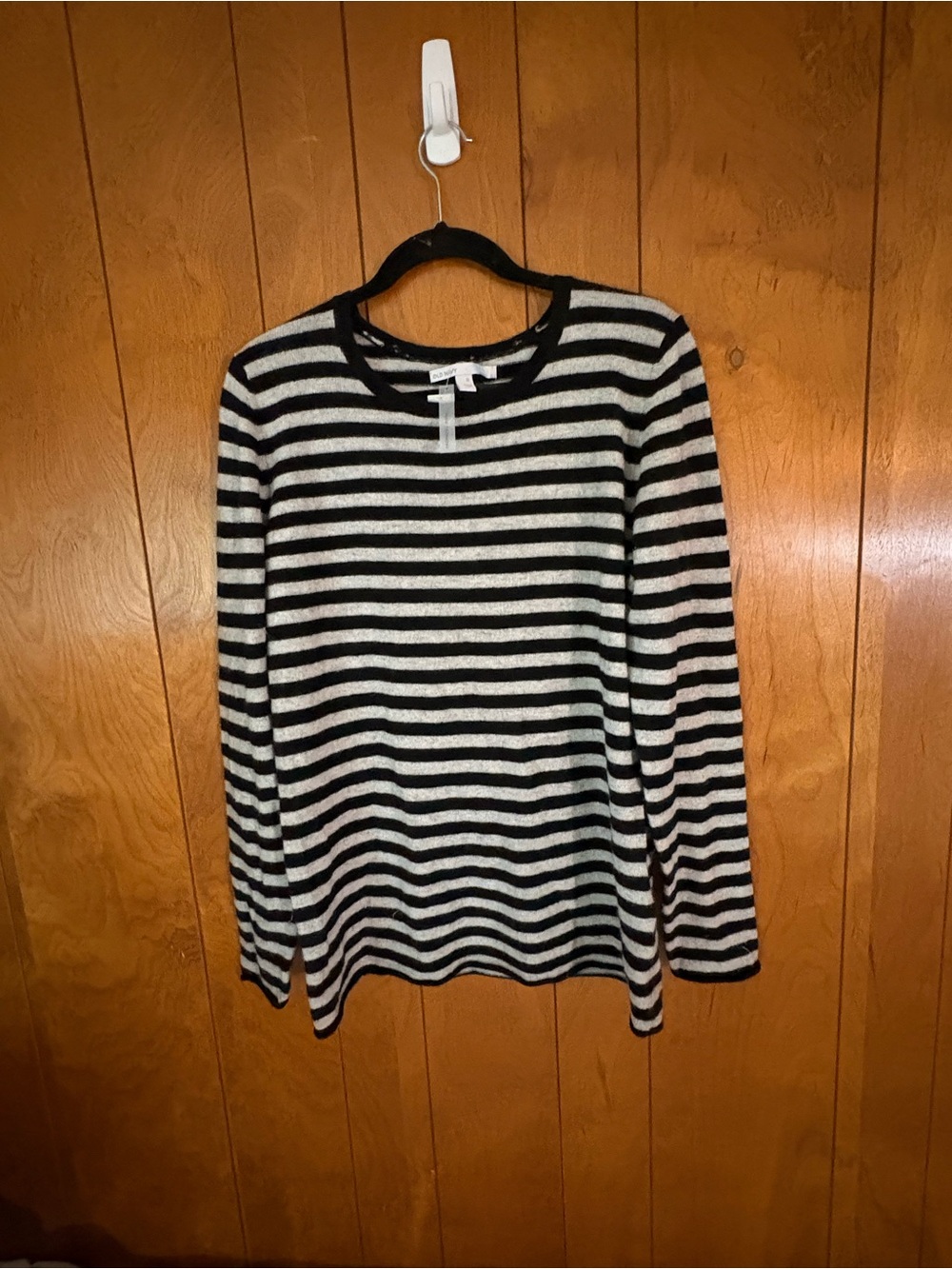 Old Navy Black and White Striped Crewneck Sweater fits like a large
